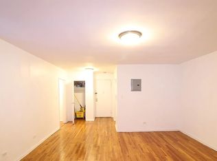 14345 Sanford Ave APT 206, Flushing, NY 11355