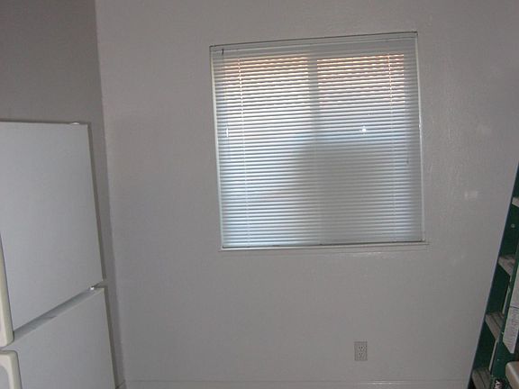 4th image of 2060 Pennsylvania Ave APT C