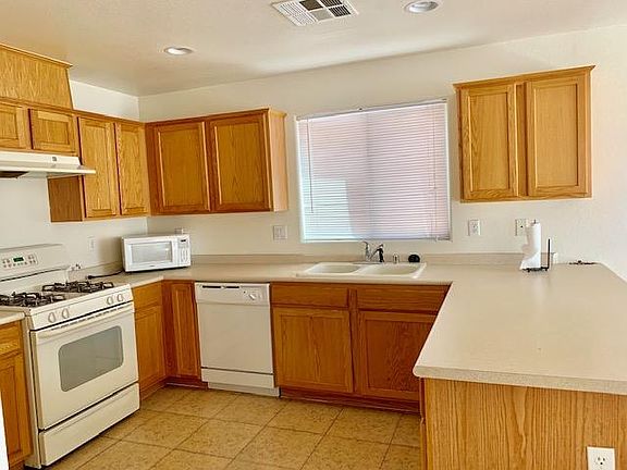 5th image of 8915 Bonneville Peak Ct