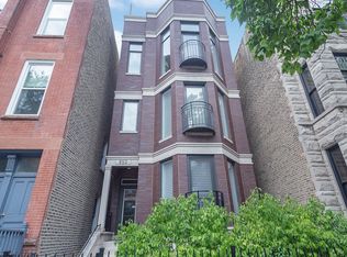 952 N Wolcott Ave #2, Chicago, IL 60622