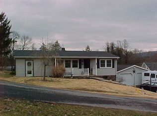 7 King Dr, Lewistown, PA 17044