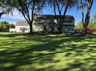 1123 Escarpment Dr, Lewiston, NY 14092