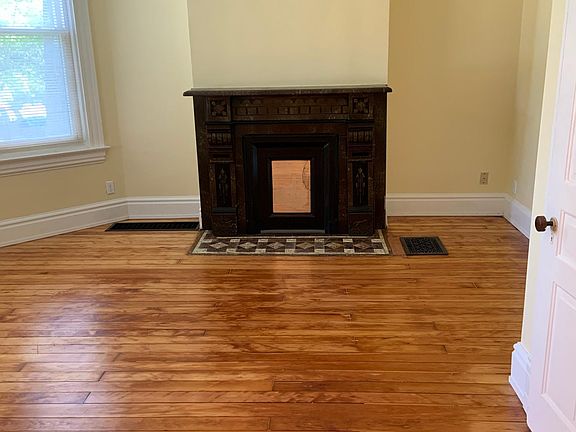 3rd image of 2267 Madison Ave #1