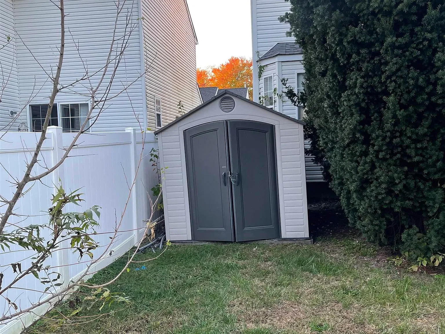 4 bed, 2.5 bath, $2,750 — Photo 4