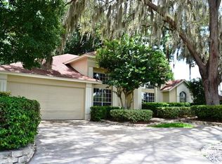 1175 Palm Cove Dr, Orlando, FL 32835