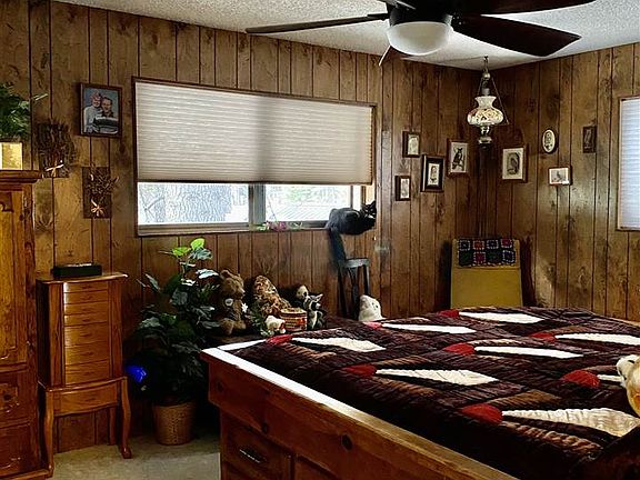 5th image of 627 Clifford Dr