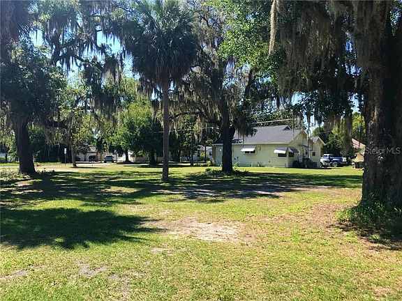 5th image of W Ocala St
