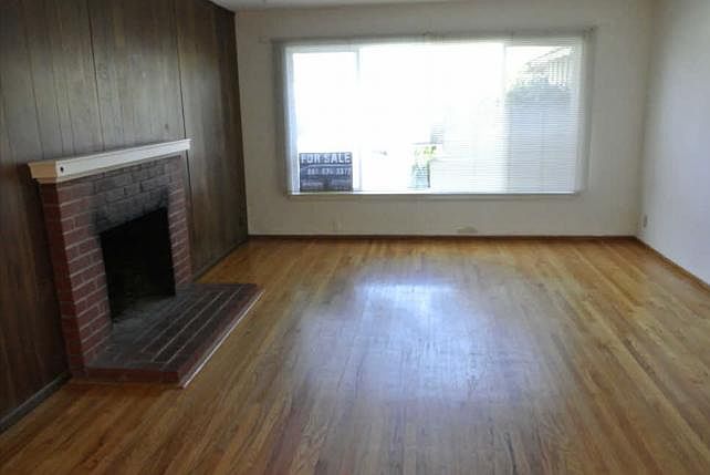2nd image of 3470 Longview Dr