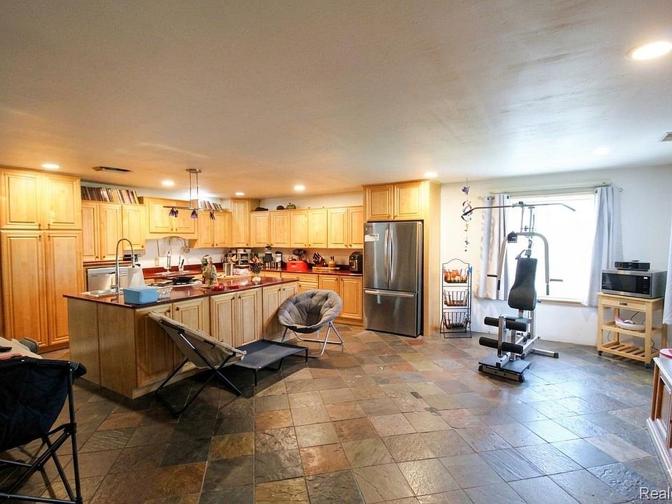 2568 Valentine Rd, photo 6
