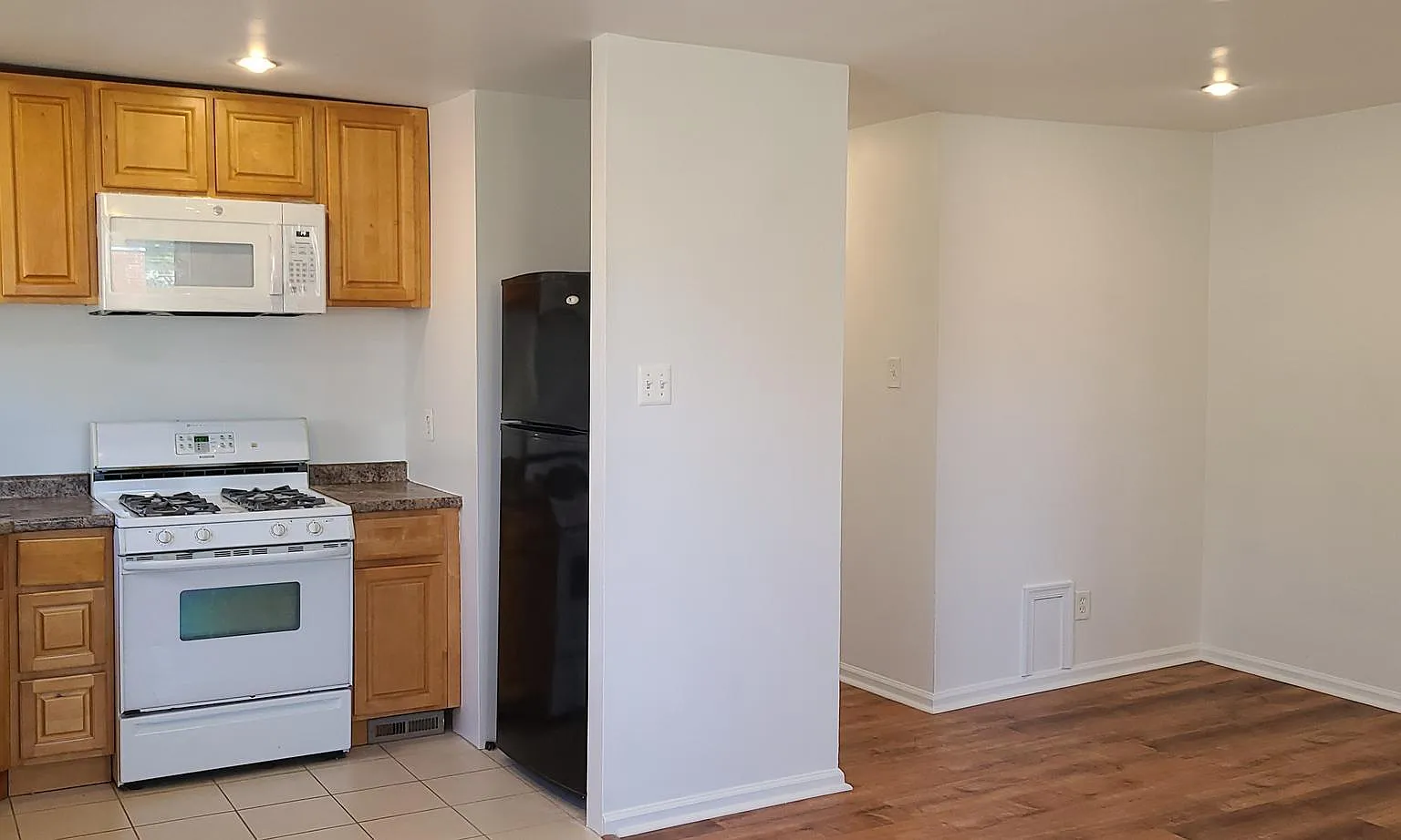 2 bed, 960 sqft, $1,550 — Photo 4