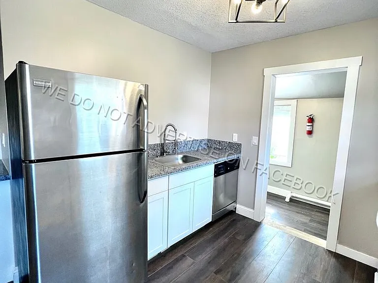 2811 Venus St — Photo 11