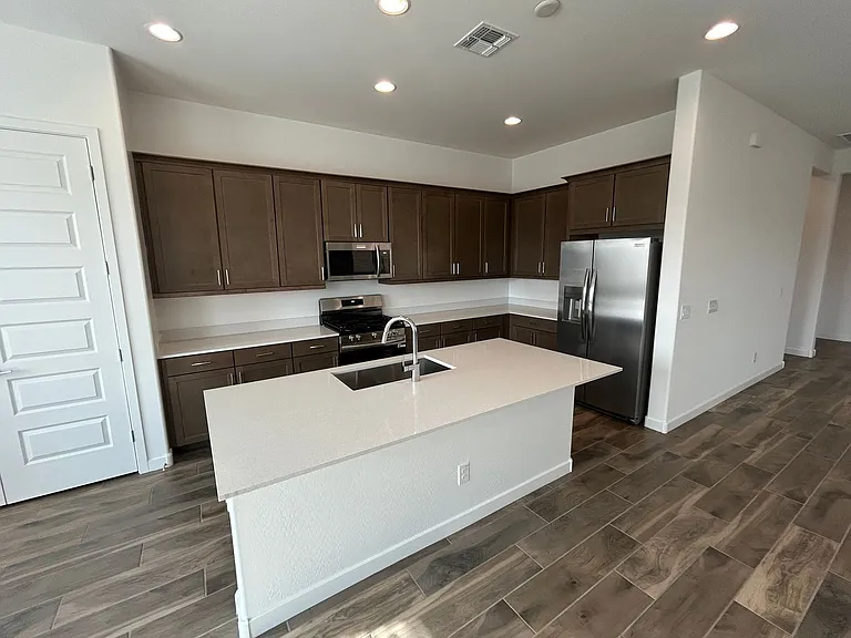 25509 N 149th Ave — Photo 3
