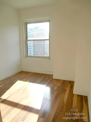 Rented by CCG Real Estate Brokerage | media 34