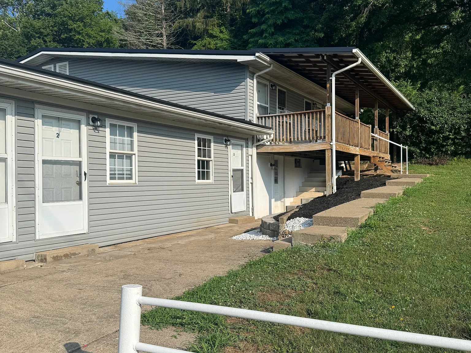 2 bed, $750 — Photo 1