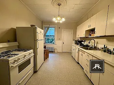 12 Euston St #1 — Photo 6