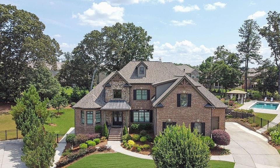 1st image of 3019 English Manor Ln