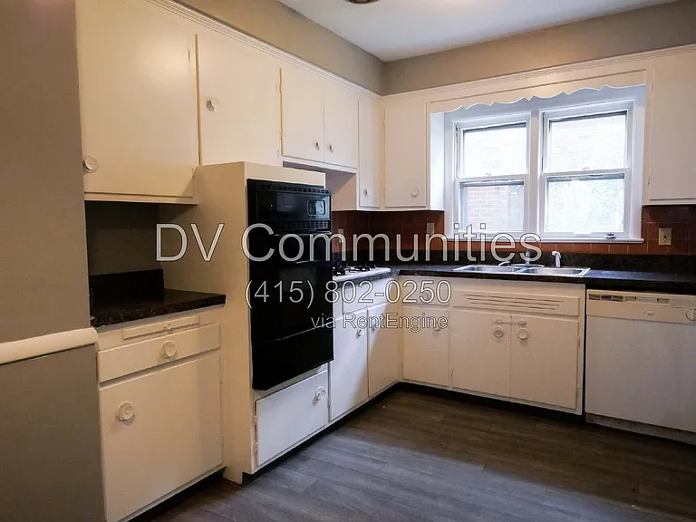 1504 Sherbrook Rd #1 — Photo 26