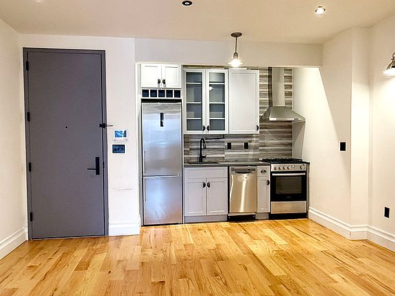 5th image of 801 Driggs Ave #2