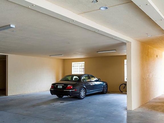 5th image of 2351 Lakeview Dr Unit 207