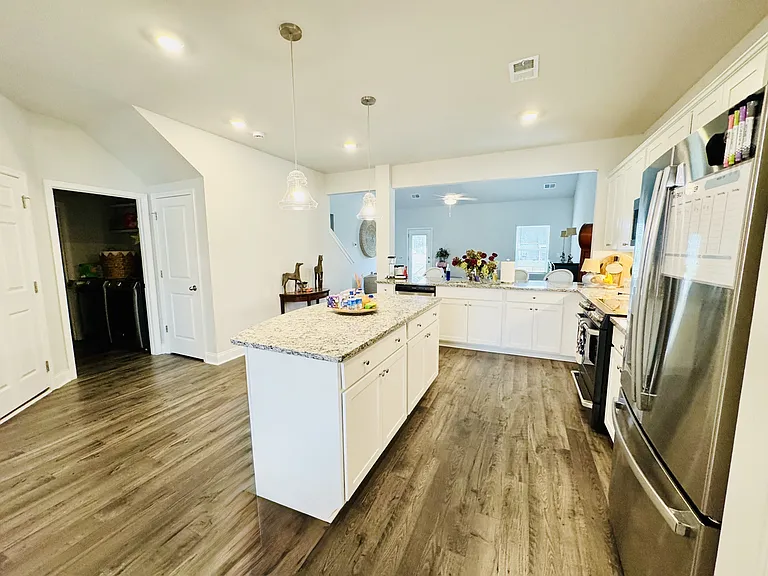 2464 Campton Loop — Photo 12