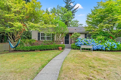 1461 108th Ave SE Photo 1