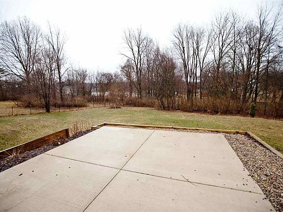 3rd image of 54846 N Edgewater Dr