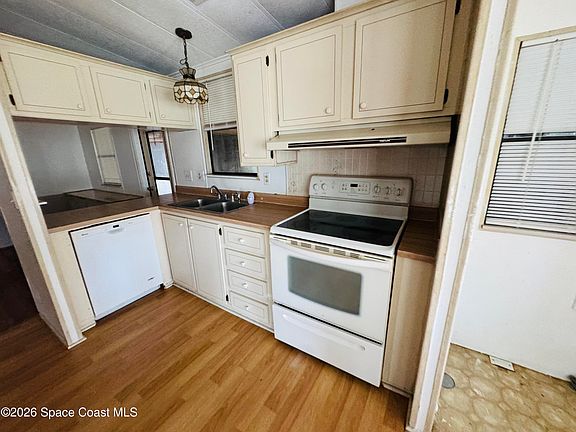 5th image of 8268 Brown Rd