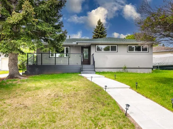 45 NE Westover Dr SW, Calgary, AB T3C 2S5