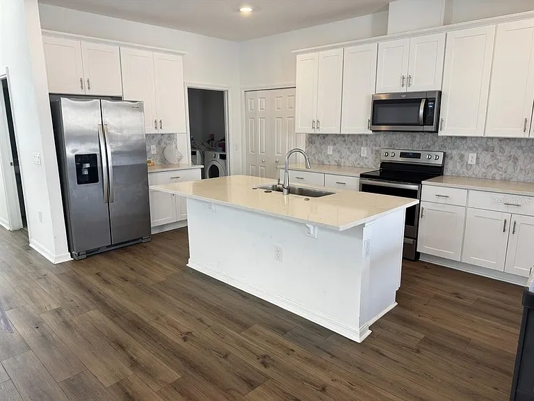 2345 Treasure Hill St — Photo 5