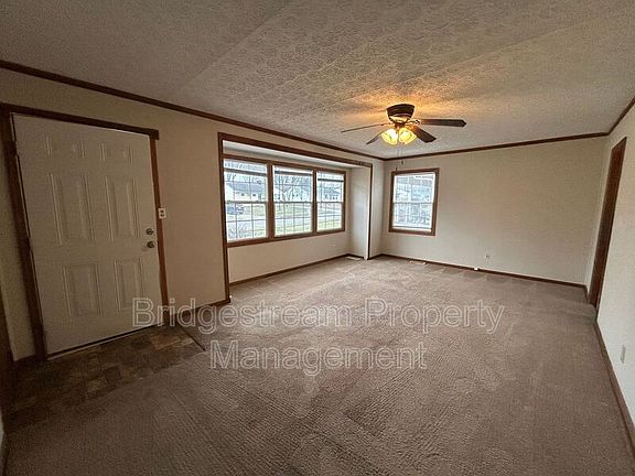 2nd image of 2937 Prentice Dr