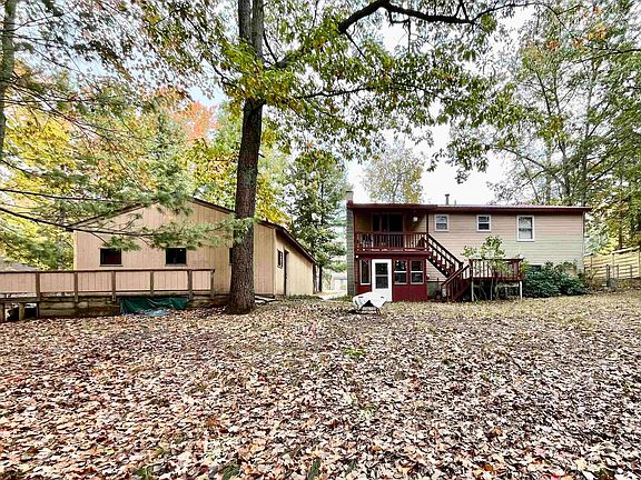 3rd image of 3878 Forest Lakes Dr