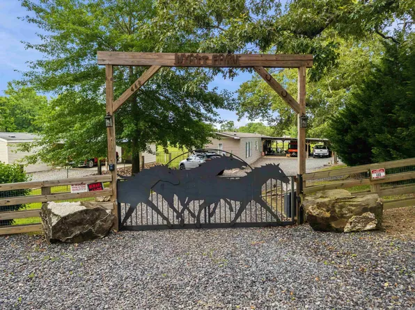 468 Rockdale Rd, Hot Springs, AR 71901
