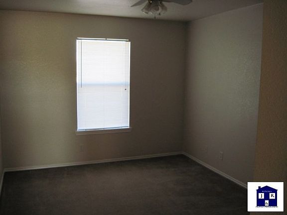3rd image of 4301 Lonesome Dove Dr