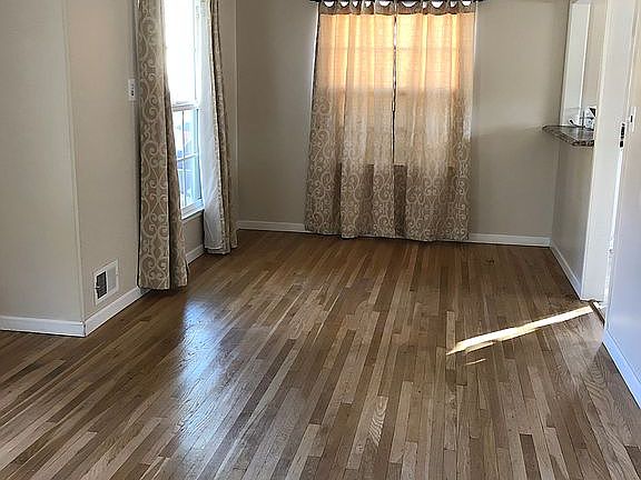 2nd image of 452 E Laurel Ave