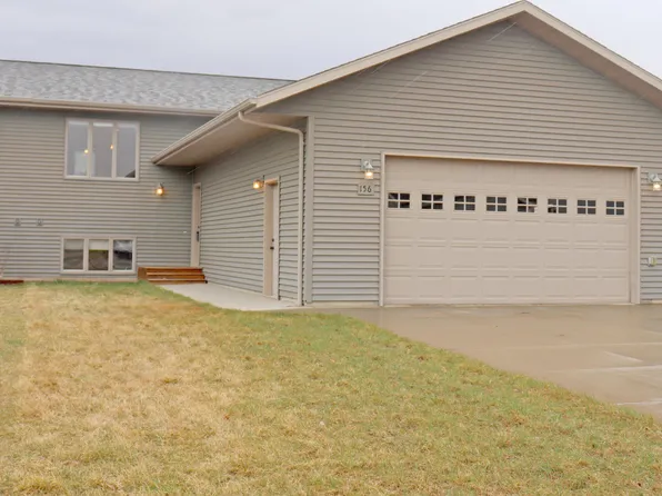 156 Burke Dr, Bismarck, ND 58504