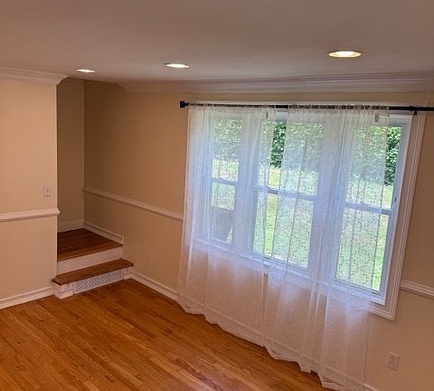 4th image of 11 High Ridge Dr
