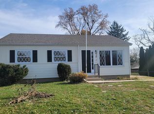 410 Mary St, Washington, IL 61571