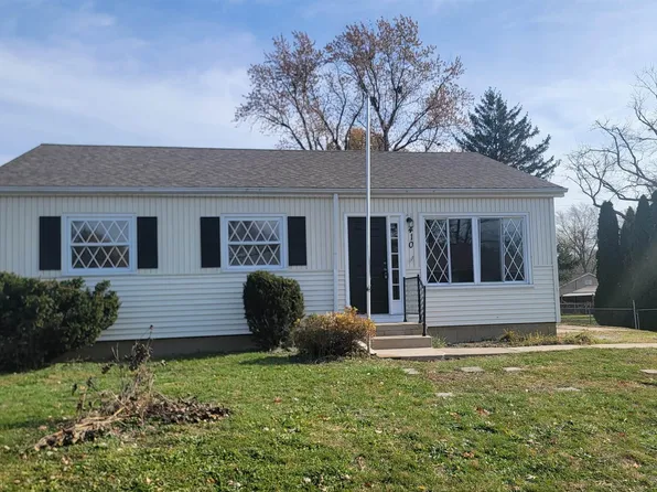 410 Mary St, Washington, IL 61571