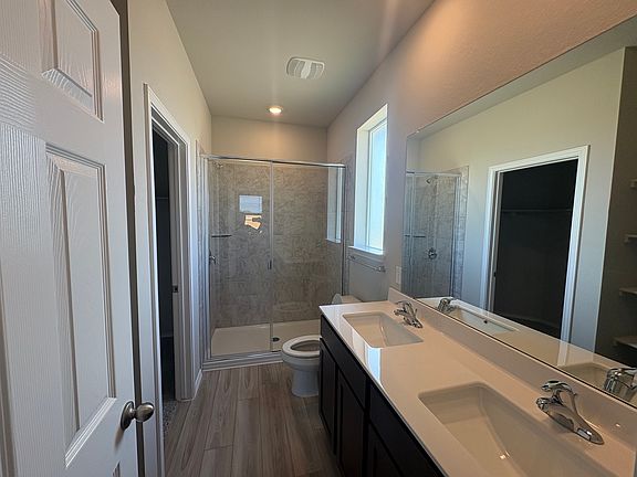 5th image of 1118 Stone Valley Rd #B