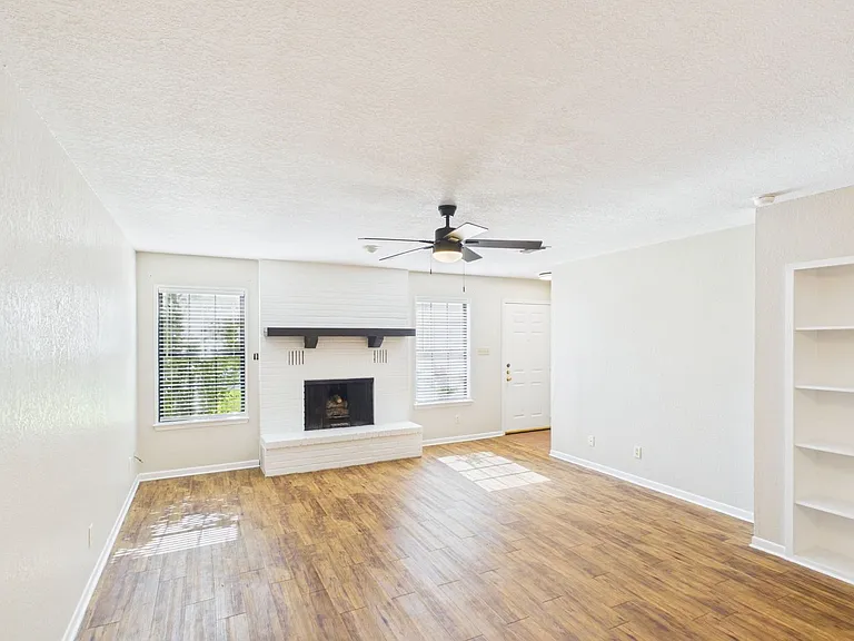 119 Frederick Rd — Photo 10