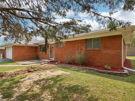 5th image of 418 Dunbar Dr