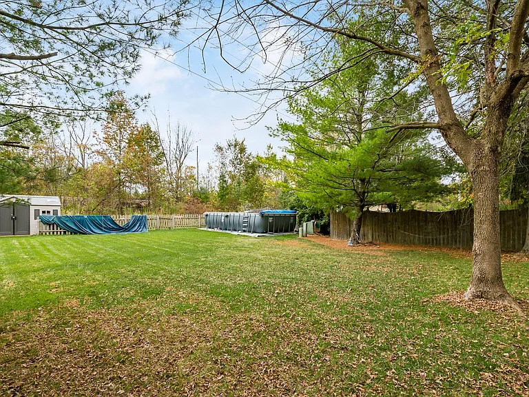 8911 Garrett St — Photo 50