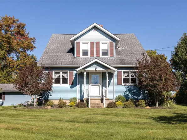 1741 Ridgewood Dr, Washington, PA 15301