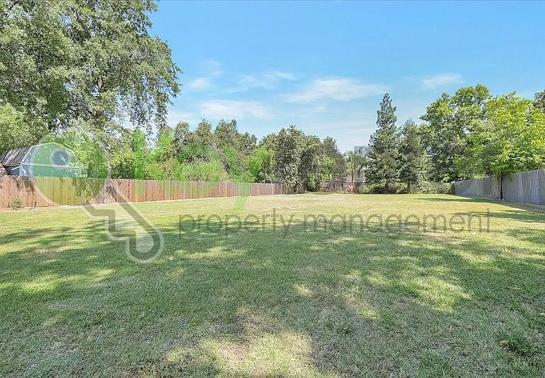 7603 Linden Ave — Photo 1