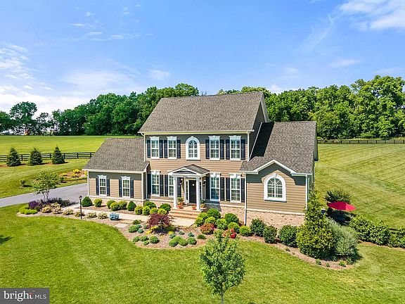 2nd image of 39682 Charles Henry Pl