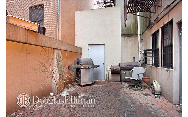 Sold by Douglas Elliman | media 6