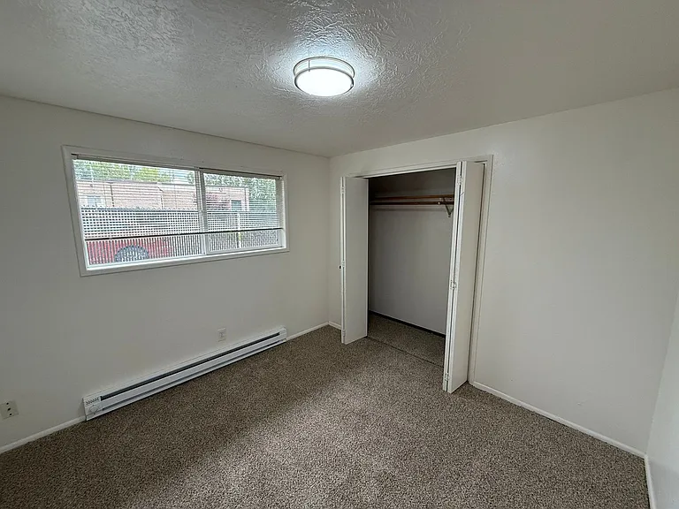 926 SE Uglow Ave #3 — Photo 14