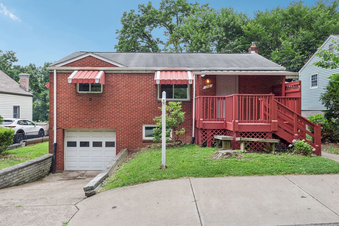 Creedmoor Ave-S1007-001.jpg