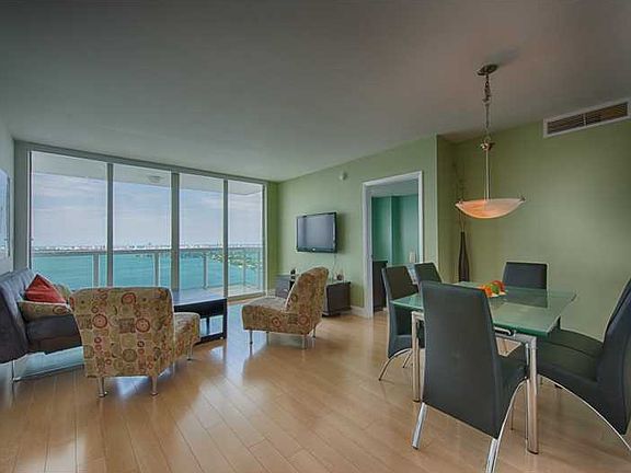 3rd image of 1800 N Bayshore Dr APT 4003