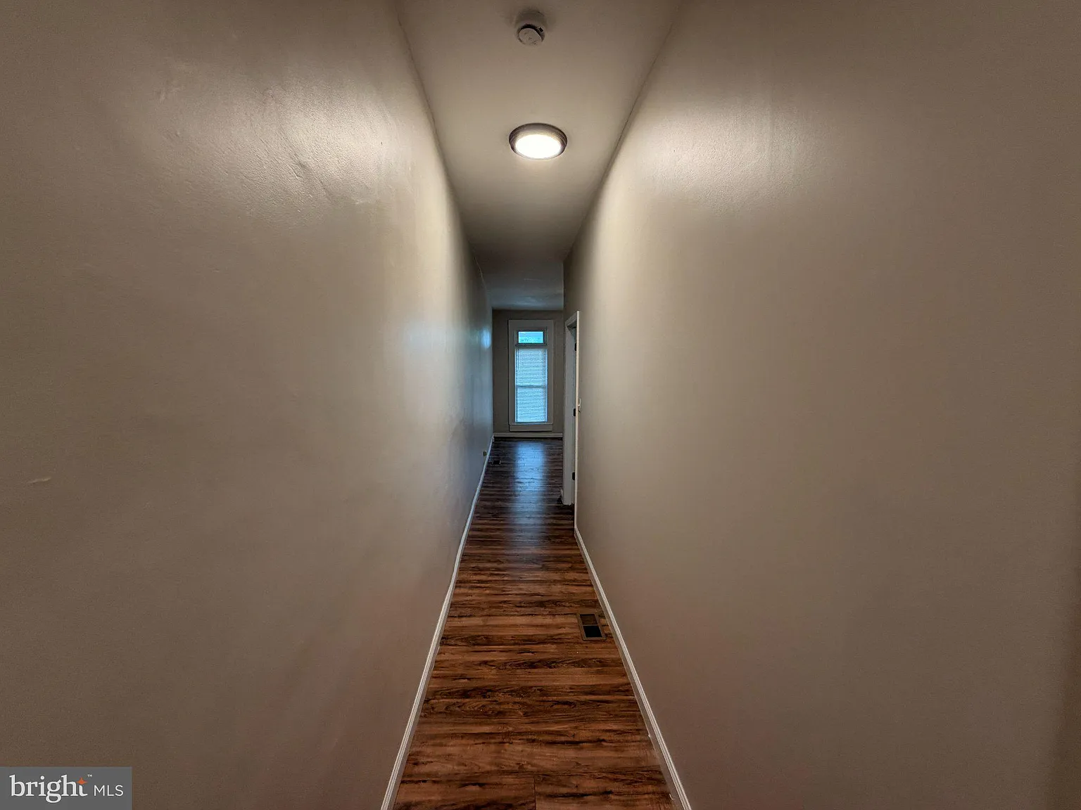 2 bed, 1.0 bath, 1000 sqft, $1,225 — Photo 3